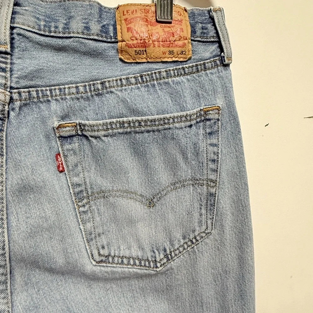 Levi's 501 Men's Light Wash  Jeans Size 35